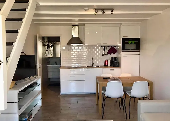 Melroce 5504 Apartment *